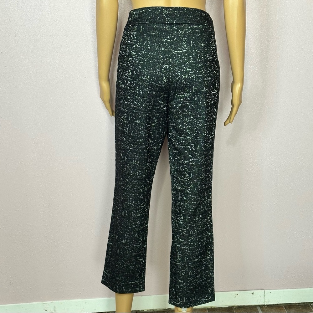 Chic Cropped Pants - Picture 3 of 3